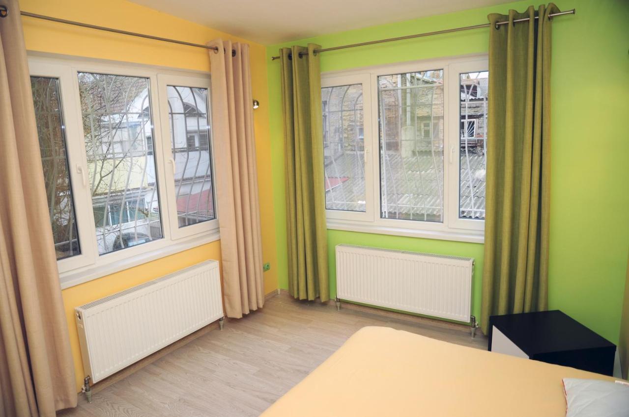 Homestay On Kanatna Street 57 Odesa Exterior photo