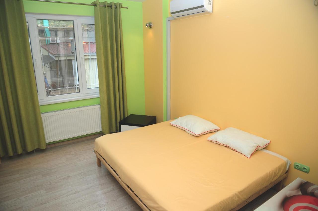 Homestay On Kanatna Street 57 Odesa Exterior photo