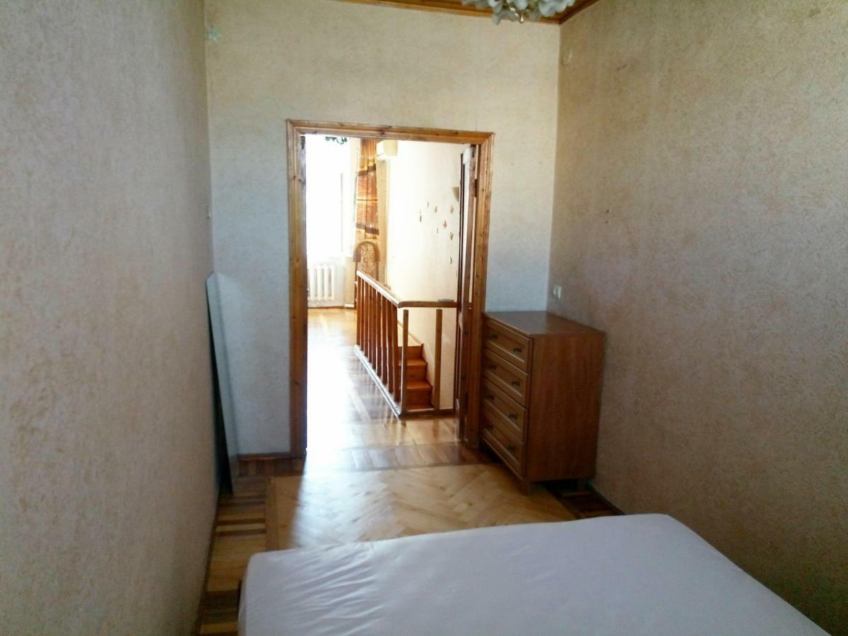 Homestay On Kanatna Street 57 Odesa Exterior photo